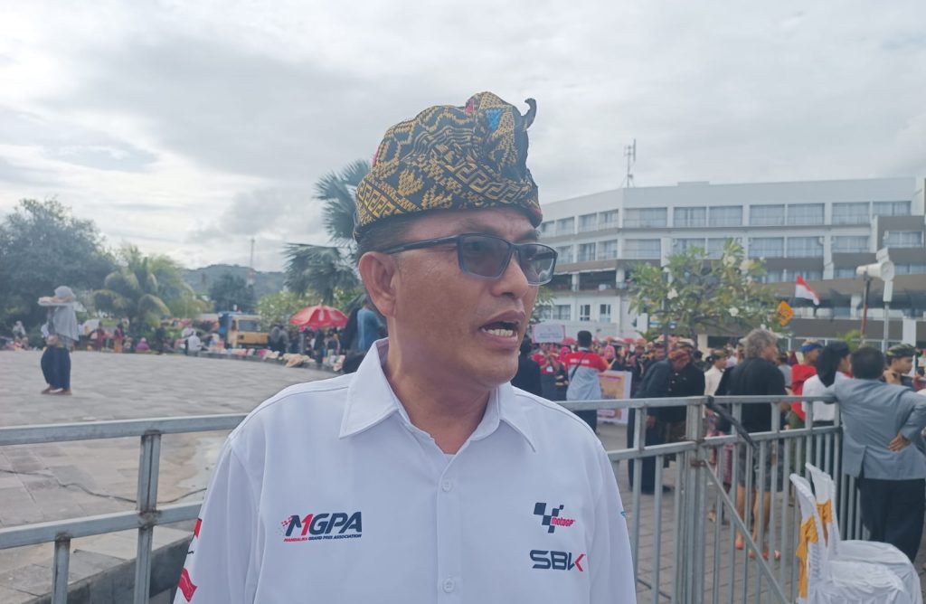 Takut Jatuh di Goyang-goyang, Para Pembalap WSBK Mandalika Batal Naik Jaran Kamput